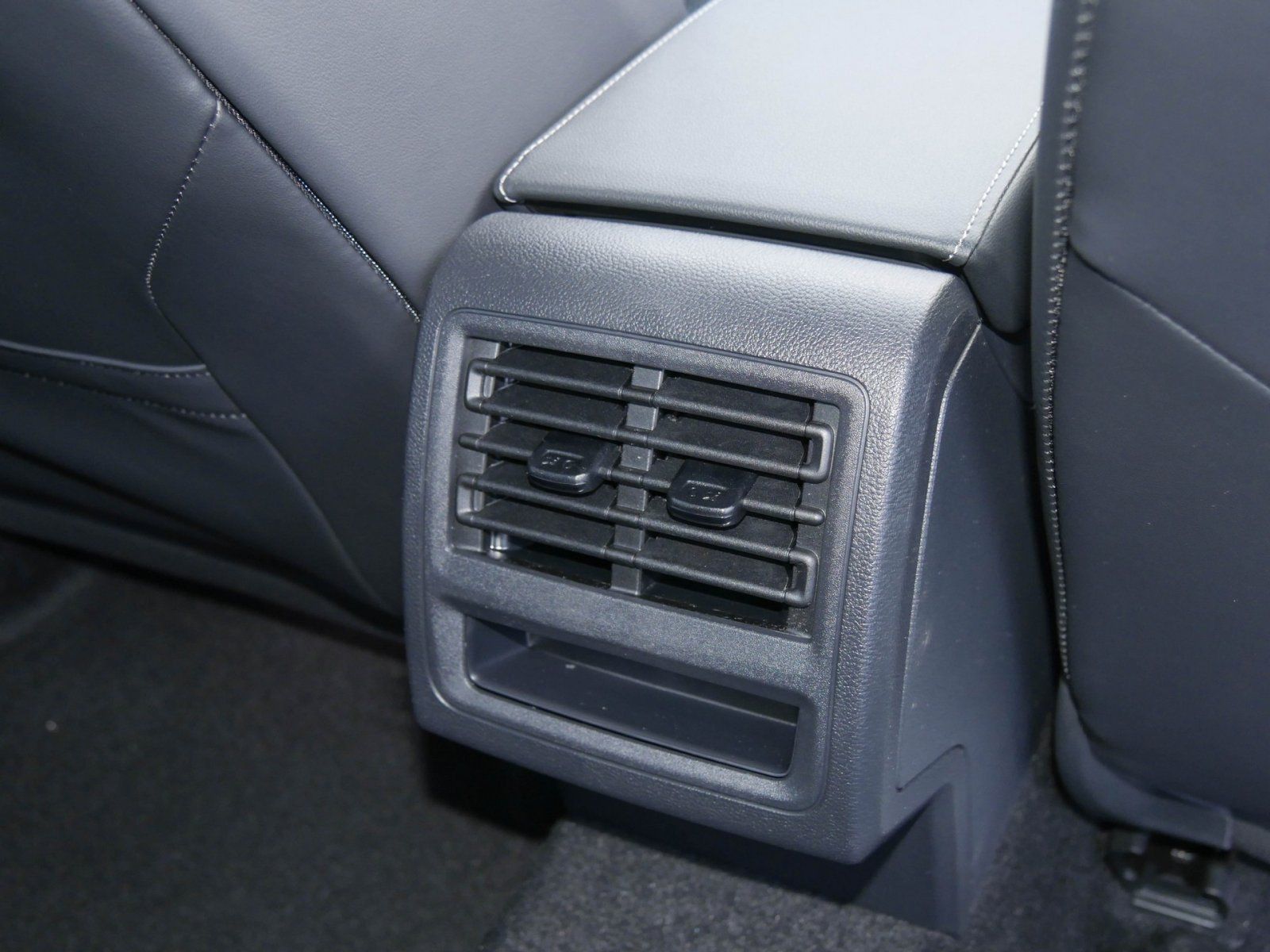Volkswagen Golf - Bild 8