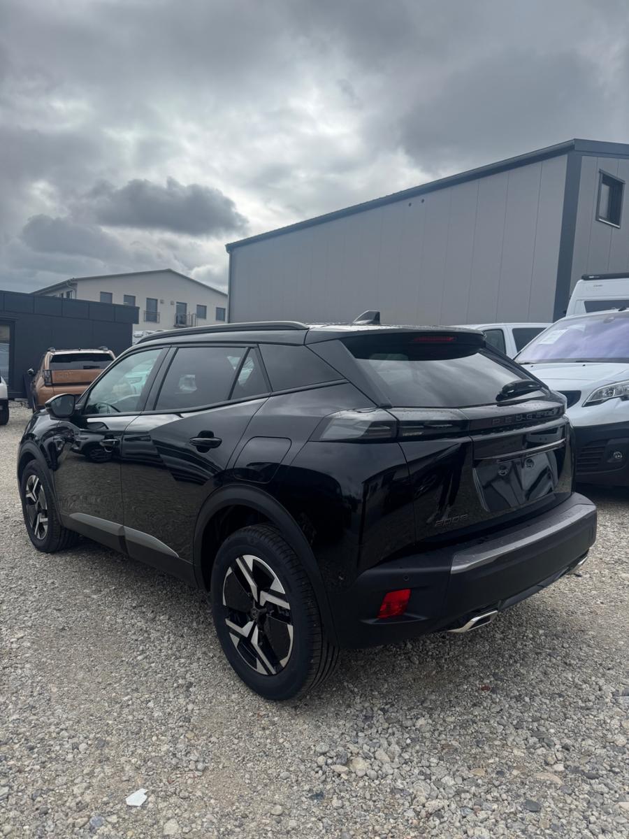 Peugeot 2008 Hybrid 145 GT, ACC, Navi