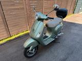 Vespa LX 125 in Portofino Green Metallic  - Vespa Motorräder in München