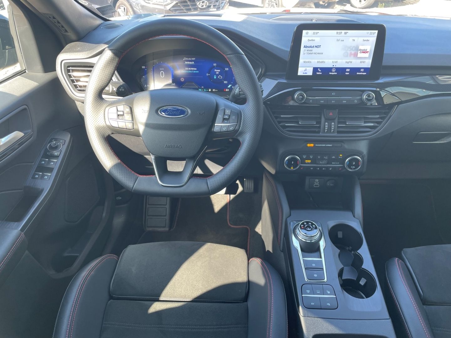 Fahrzeugabbildung Ford Kuga PHEV ST-Line X VerkehrszeichenERK Kamera