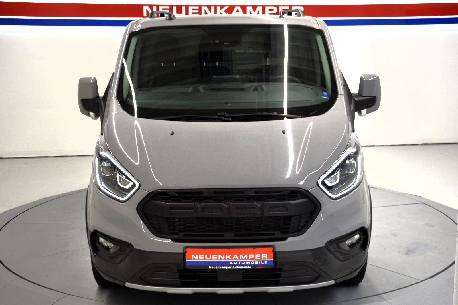 Fahrzeugabbildung Ford Transit Custom Kasten 340 L1 Trail LED ACC Kamer