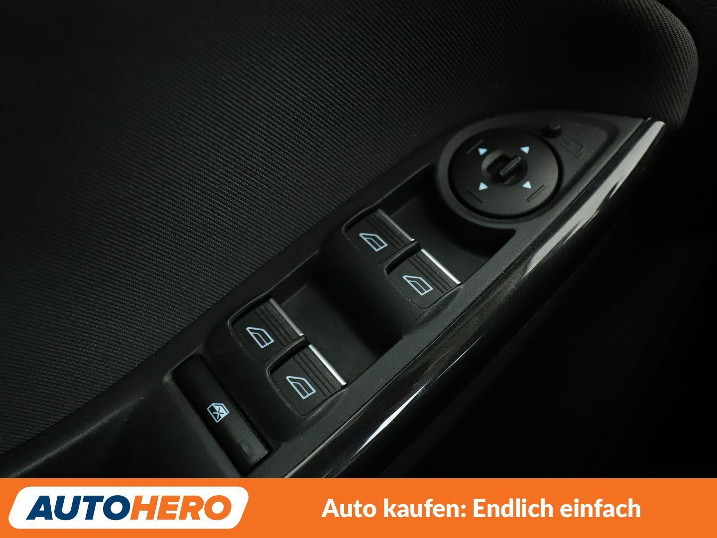 Ford Focus 1.5 EcoBoost Titanium Aut.*TEMPO*PDC*SHZ*