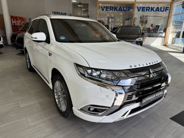 Mitsubishi Outlander PHEV PLUS Spirit-Paket 2.4 MIVEC 4WD