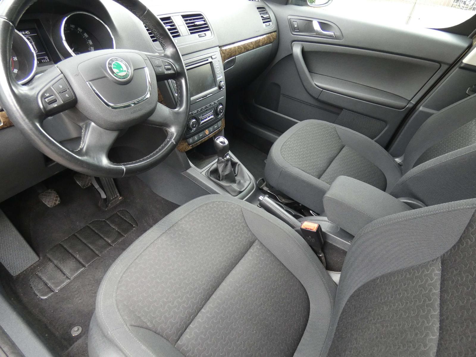 Skoda Yeti 1.4 TSI 122 ch – Elegance Plus – 1re main – Toit panoramique – Xénon – Park Assist – 140 500 km