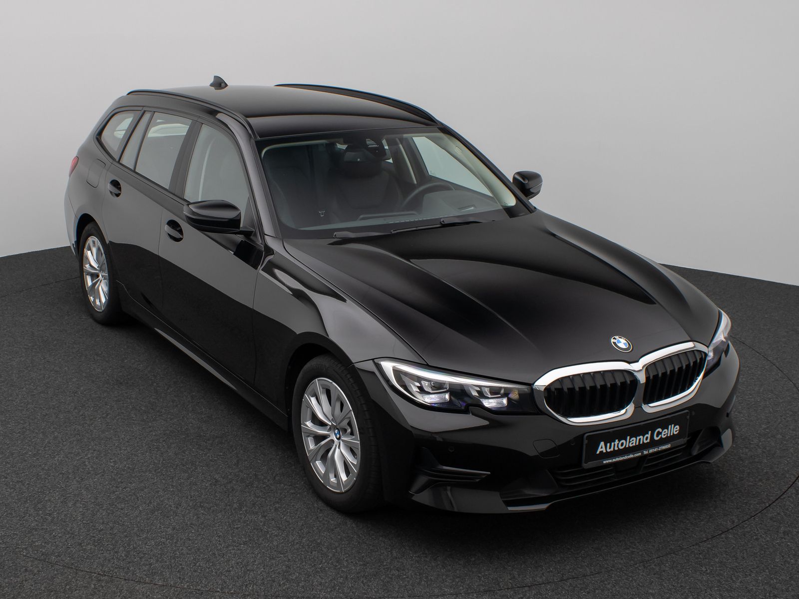 Fahrzeugabbildung BMW 320d HUD DAB Stop&Go Komfort Alarm AHK PDC Sport