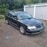 Volkswagen VW Passat 3b 1,6 Benziner Klima Voll Farhb... - Volkswagen Passat aus 1999: Kombi