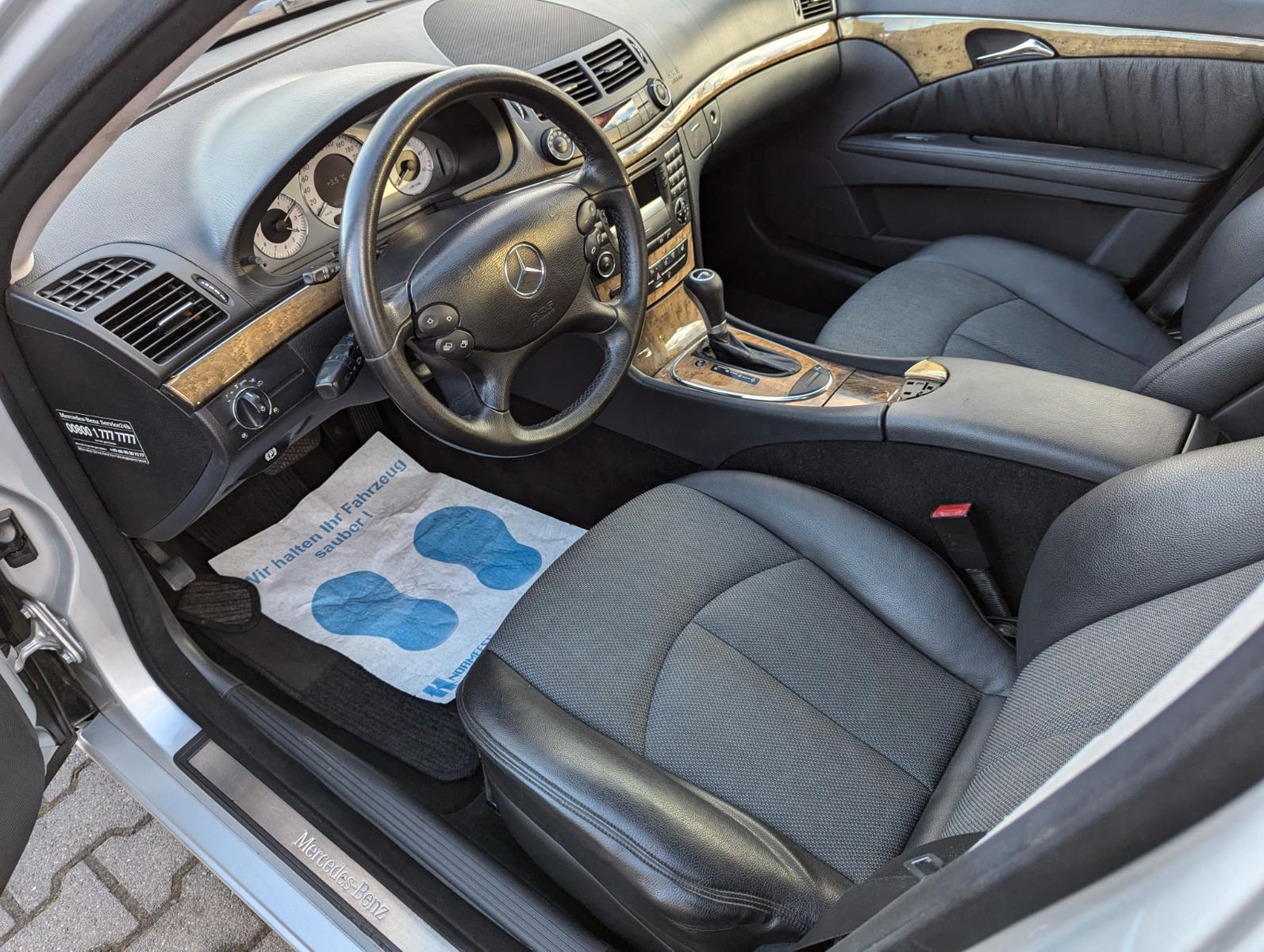 Mercedes-Benz E 220 T-Modell E 220 T CDI Avantgarde