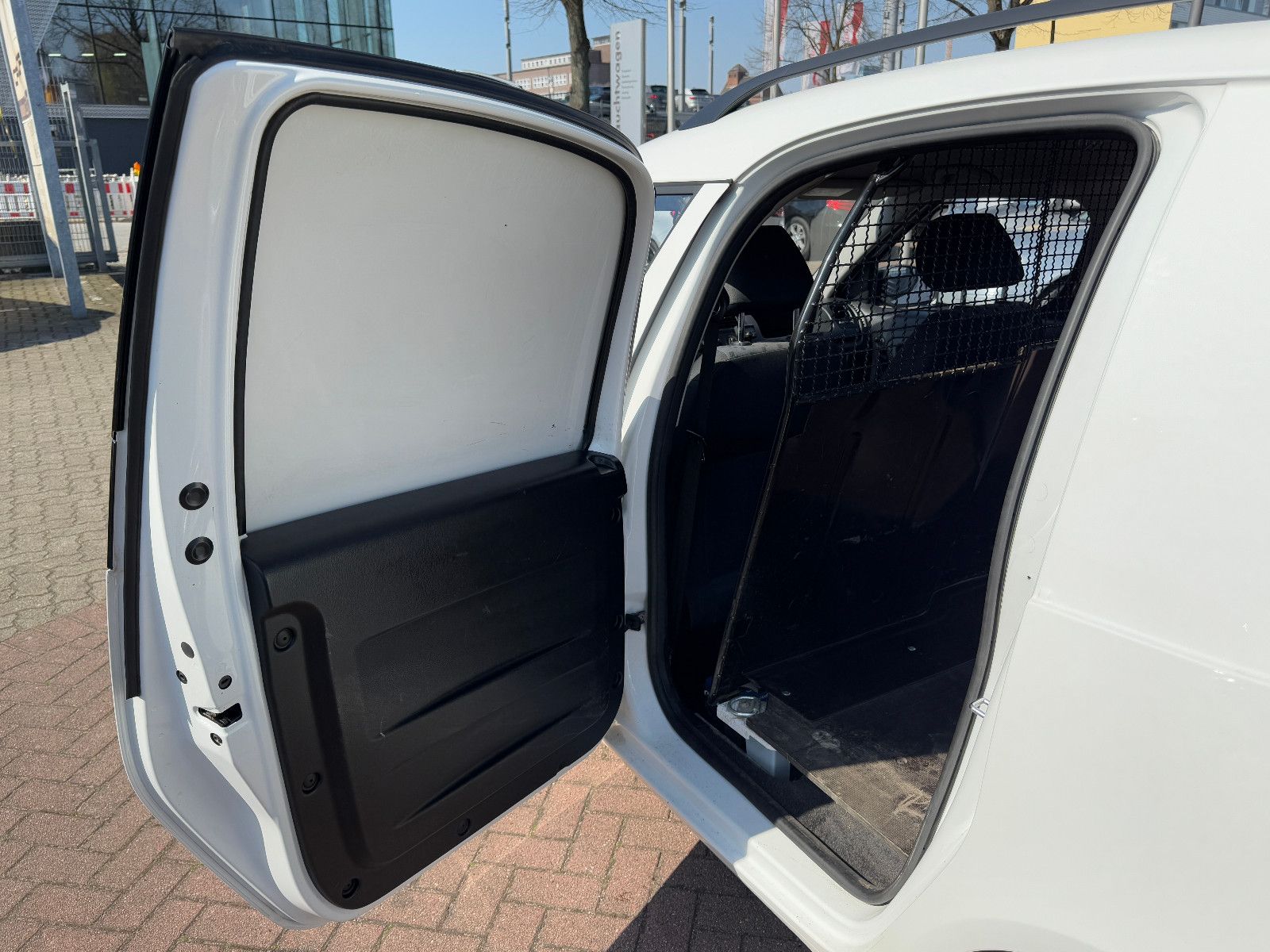 Fahrzeugabbildung SKODA Roomster Praktik 1.6 TDI 1.HAND SKODA SCHECKHEFT