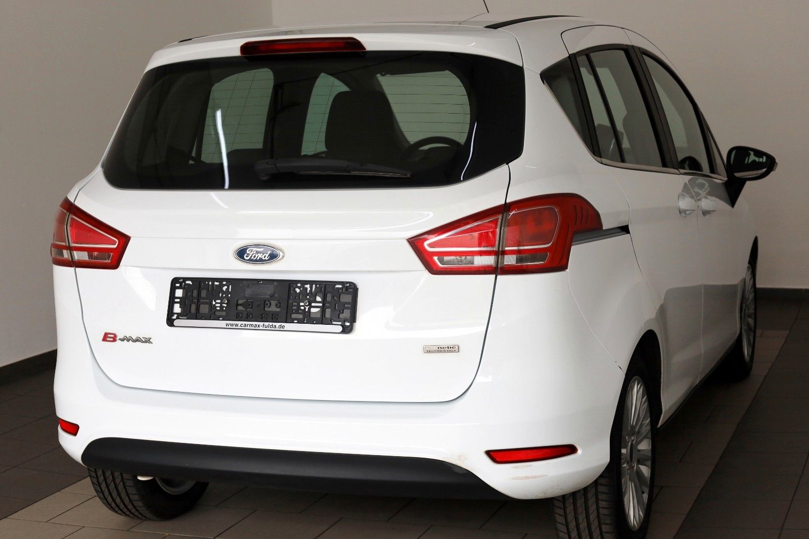 Fahrzeugabbildung Ford B-MAX Titanium SH, Cool & Sound-Paket 3,SR+WR
