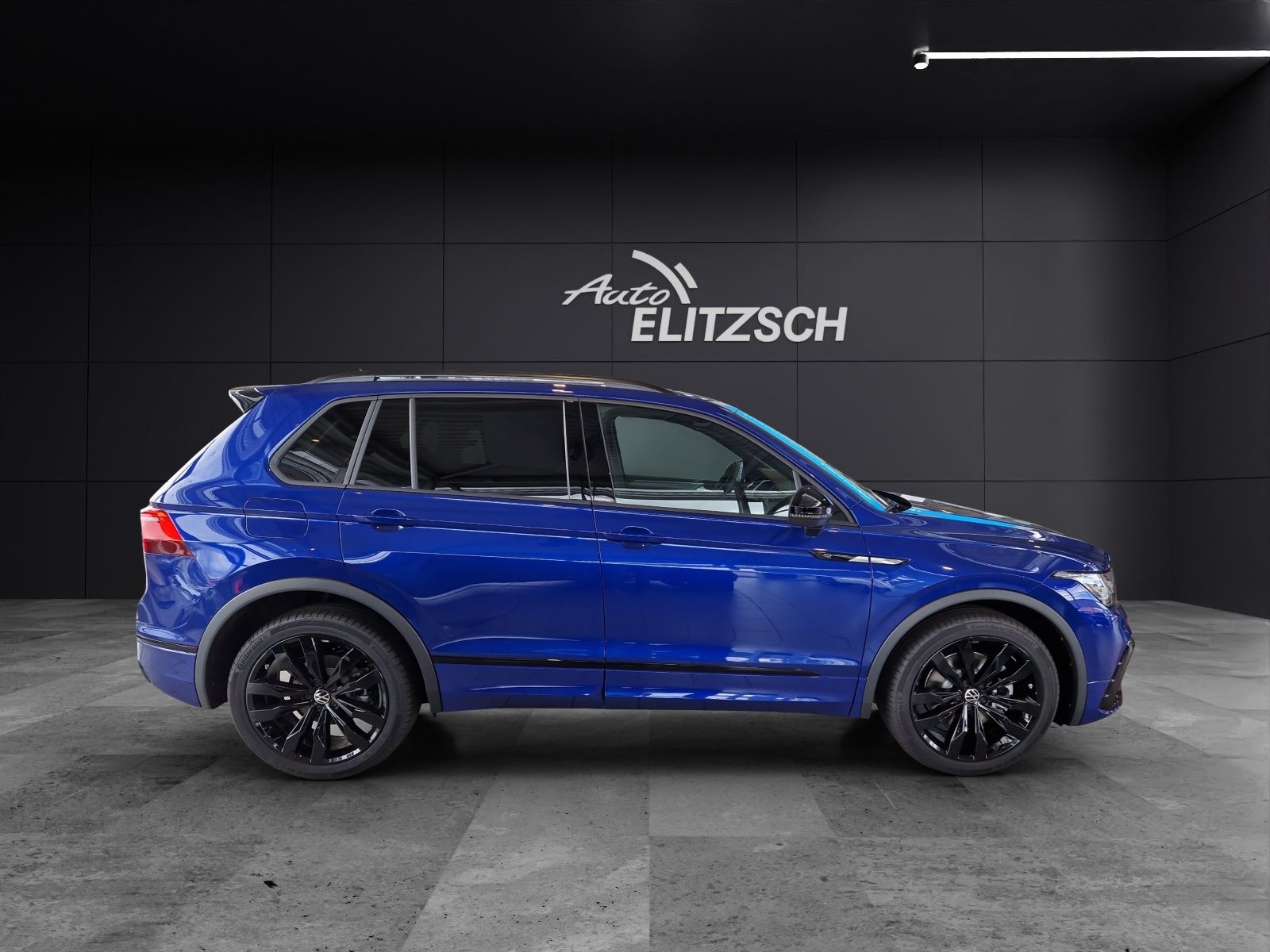 Fahrzeugabbildung Volkswagen Tiguan R-Line 4M MATRIX ACC 20" NAVI
