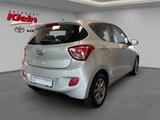 Hyundai i10 FIFA World Cup Edition 1.0 SHZ LenkradHZG Al - Hyundai i10: Fifa