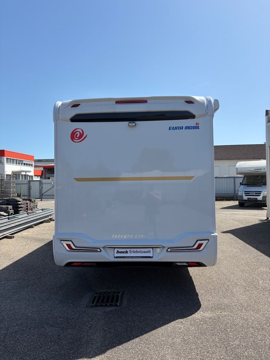 Fahrzeugabbildung Eura Mobil Integra Line 720 EF *Stauschränke / AT8*