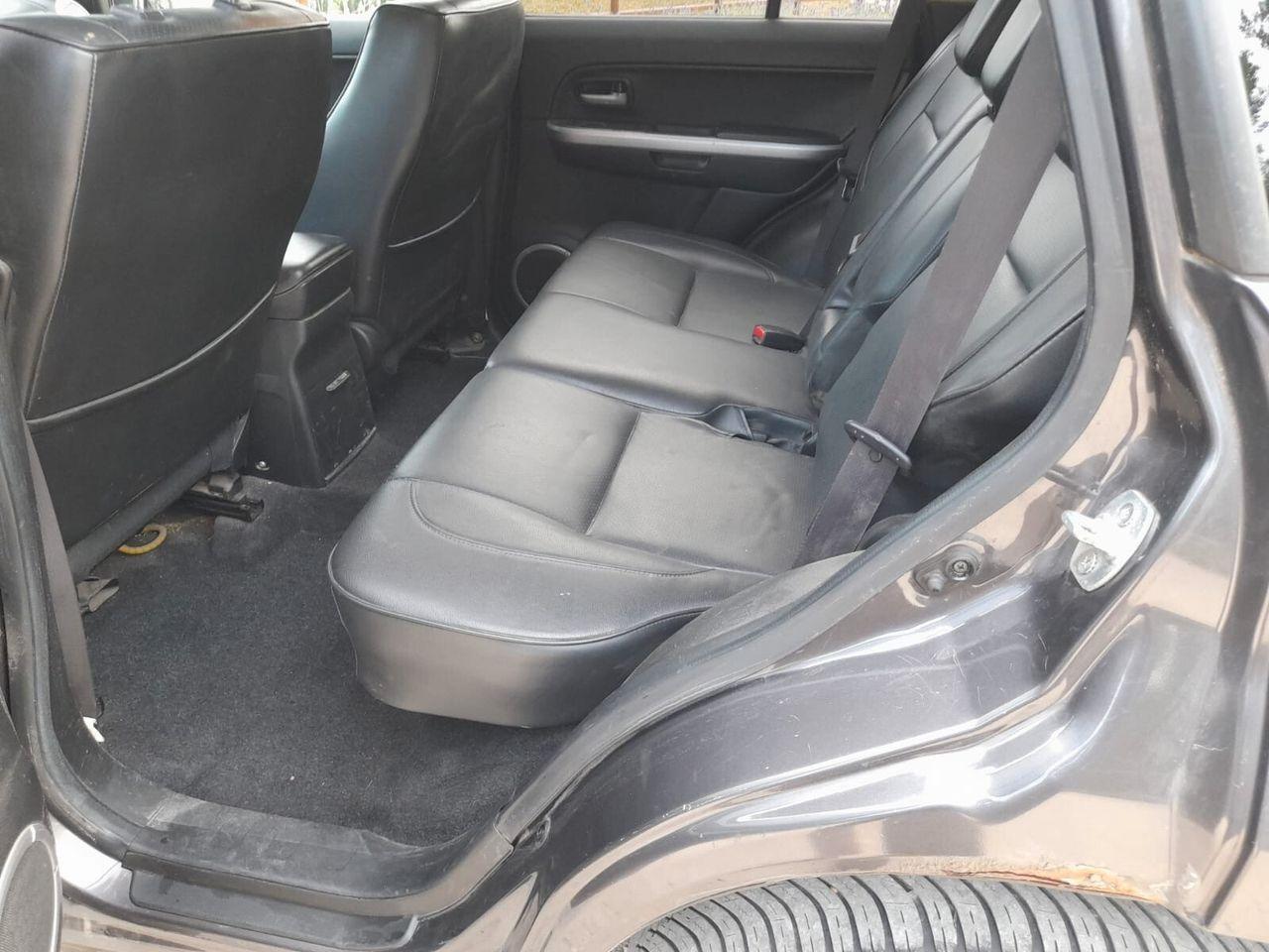 Suzuki Grand Vitara 2012 — photo 7