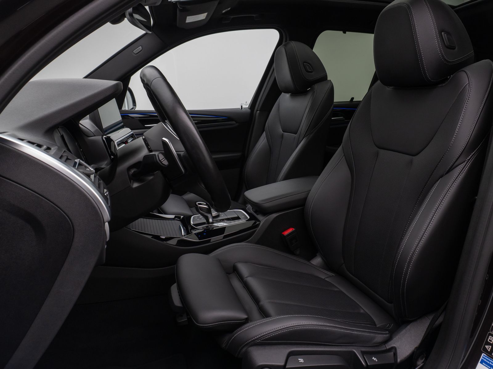 Fahrzeugabbildung BMW X3 xD20d M Sport Panoram 360°DAB Lenkrhz Komfort