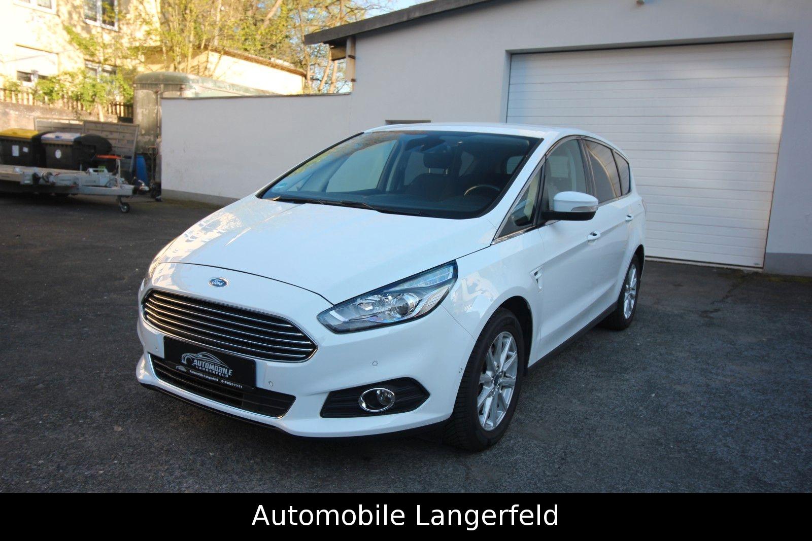 Ford S-MAX Titanium NAVI KEYLESS PDC TEMPOMAT SPURHAL