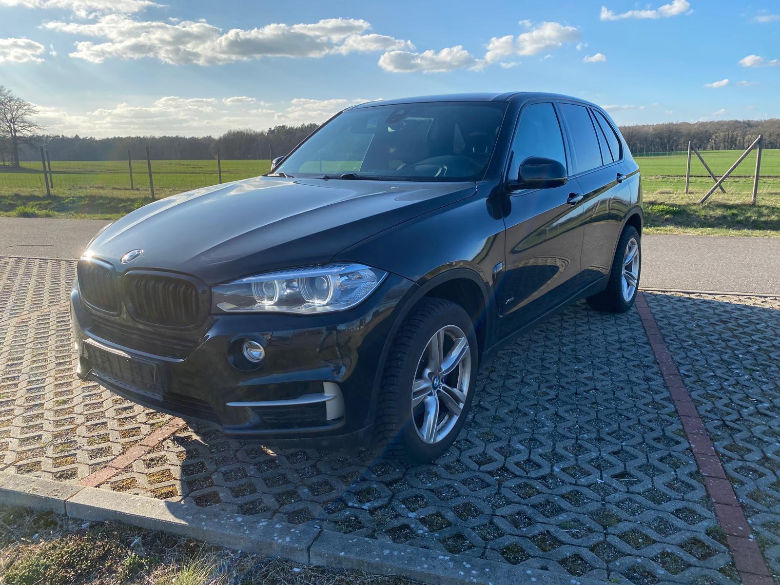 BMW X5 xDrive 40 d Automatik Allrad 4WD Navi u.v.m