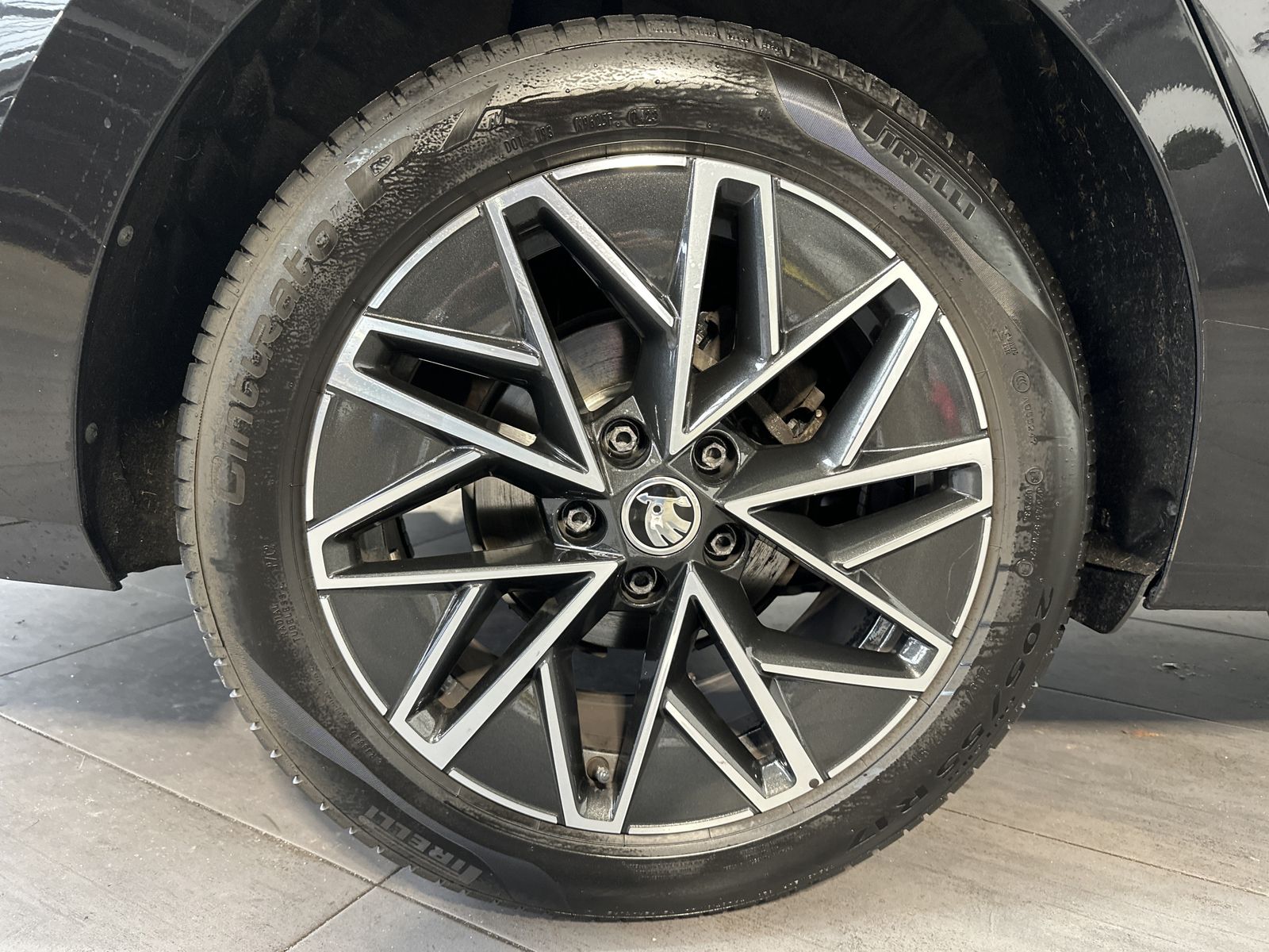Fahrzeugabbildung SKODA Octavia Combi 2.0 TDI DSG Clever NAV+LED+ACC+KAM