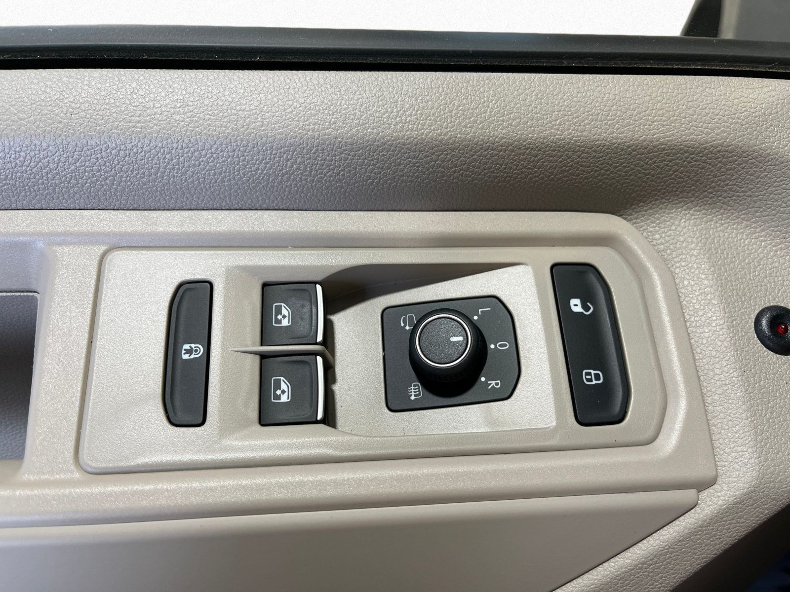 Volkswagen T7 Multivan - Bild 12