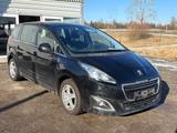 Peugeot 5008 Active / 7 Sitzer / Navi - gebrauchte Peugeot 5008 aus dem Jahr 2015