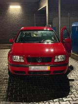 Volkswagen VW bora  1.6 Benzin - Volkswagen Bora in Berlin