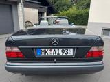Mercedes-Benz E 220 Cabrio - Autom, Klima, Leder Recaro, Sitzh - gebrauchte Mercedes-Benz E 220 aus dem Jahr 1993