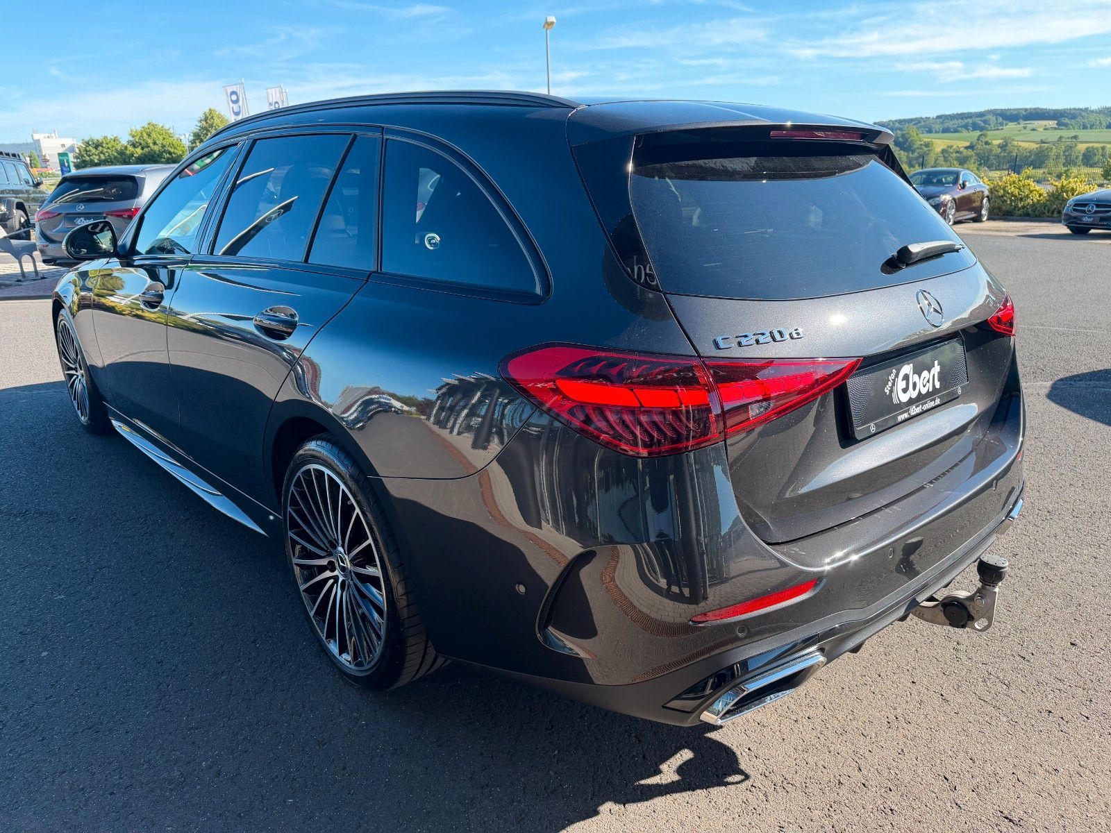 Fahrzeugabbildung Mercedes-Benz C 220 T d Edition AMG AHK+Pano+360°+Distr+Ambien