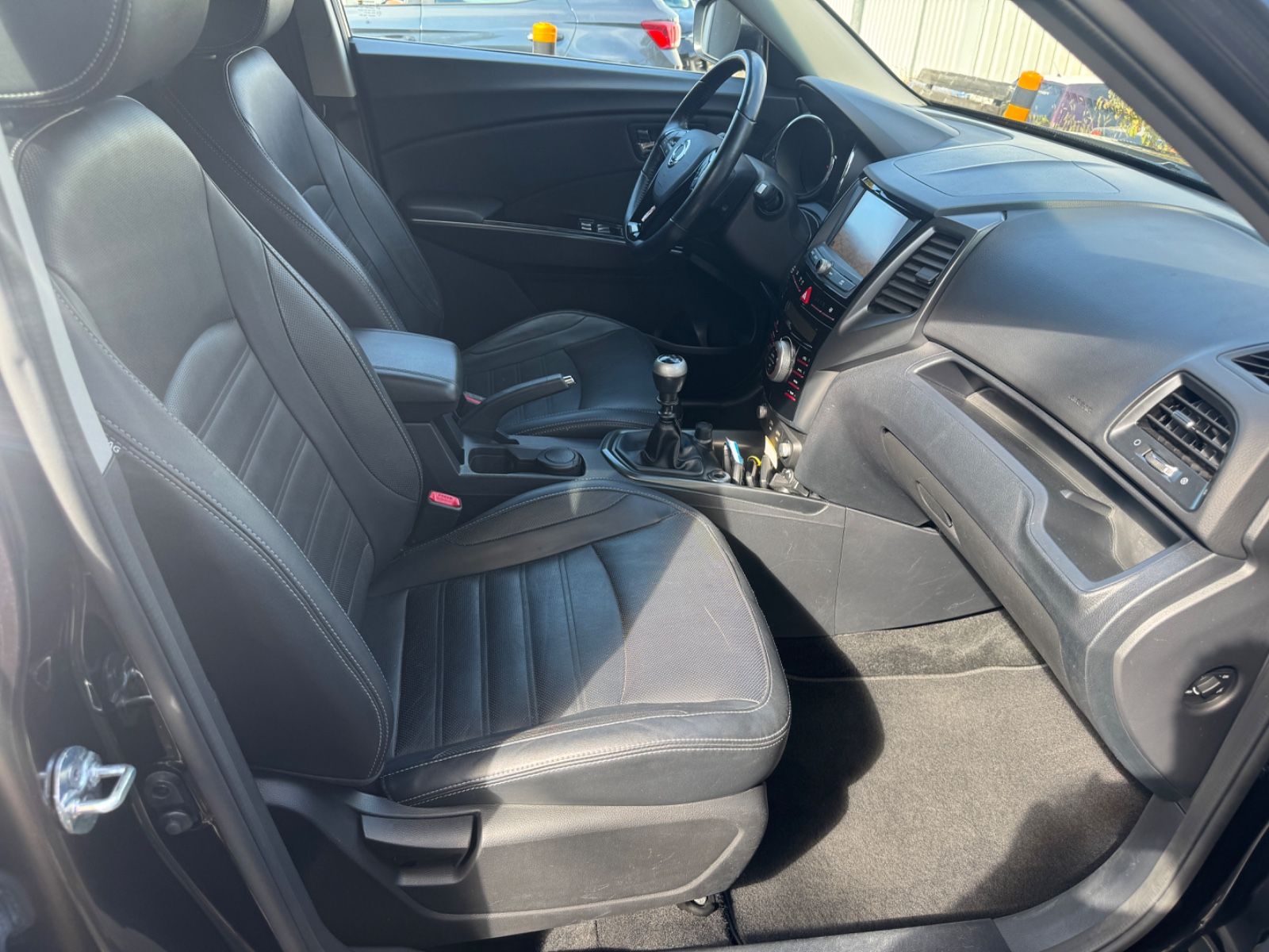 Fahrzeugabbildung Ssangyong XLV 4x4 Leder+Navi+Sitzheizung+18Zoll+Kamera