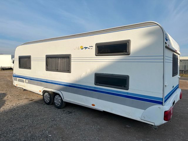 Hobby 650 KMFE exclusive STOCKBETT FESTBETT 1900 KG