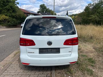 Volkswagen Touran - 5
