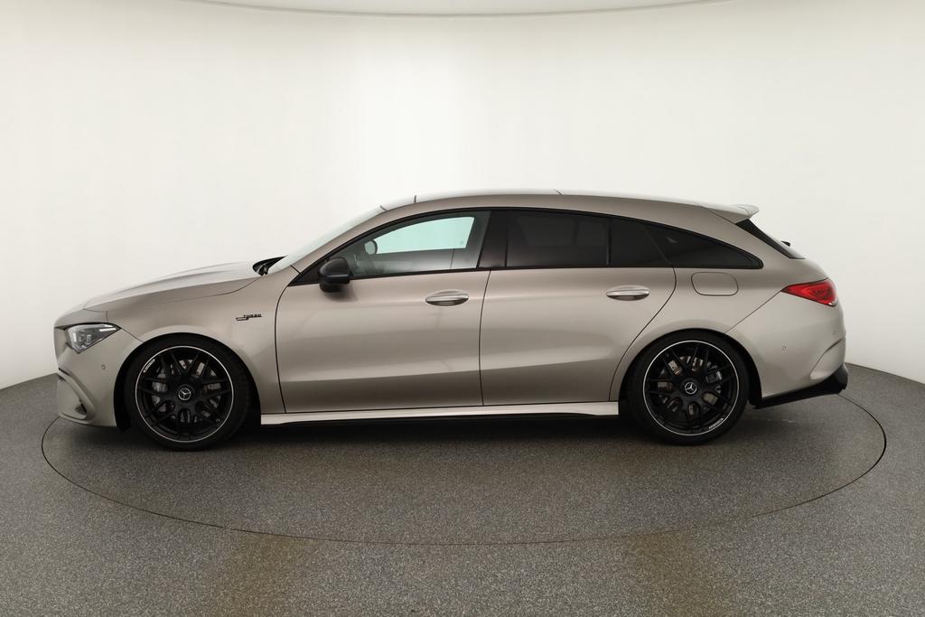 Mercedes-Benz CLA 45 AMG Shooting Brake