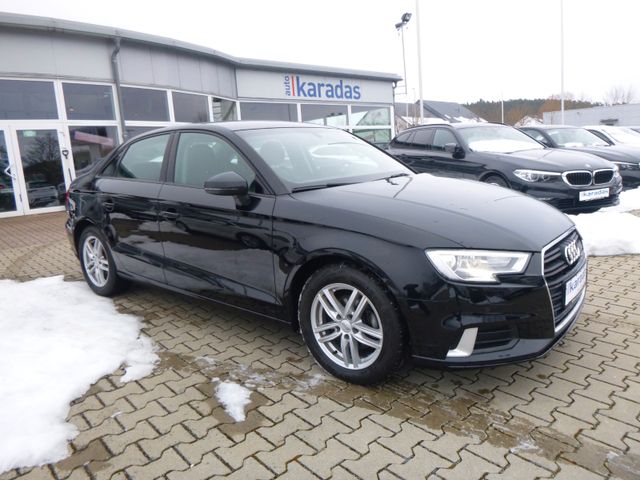 Fahrzeugabbildung Audi A3 1.5 TFSI Limousine sport> 41.875KM/AHK/NAV<