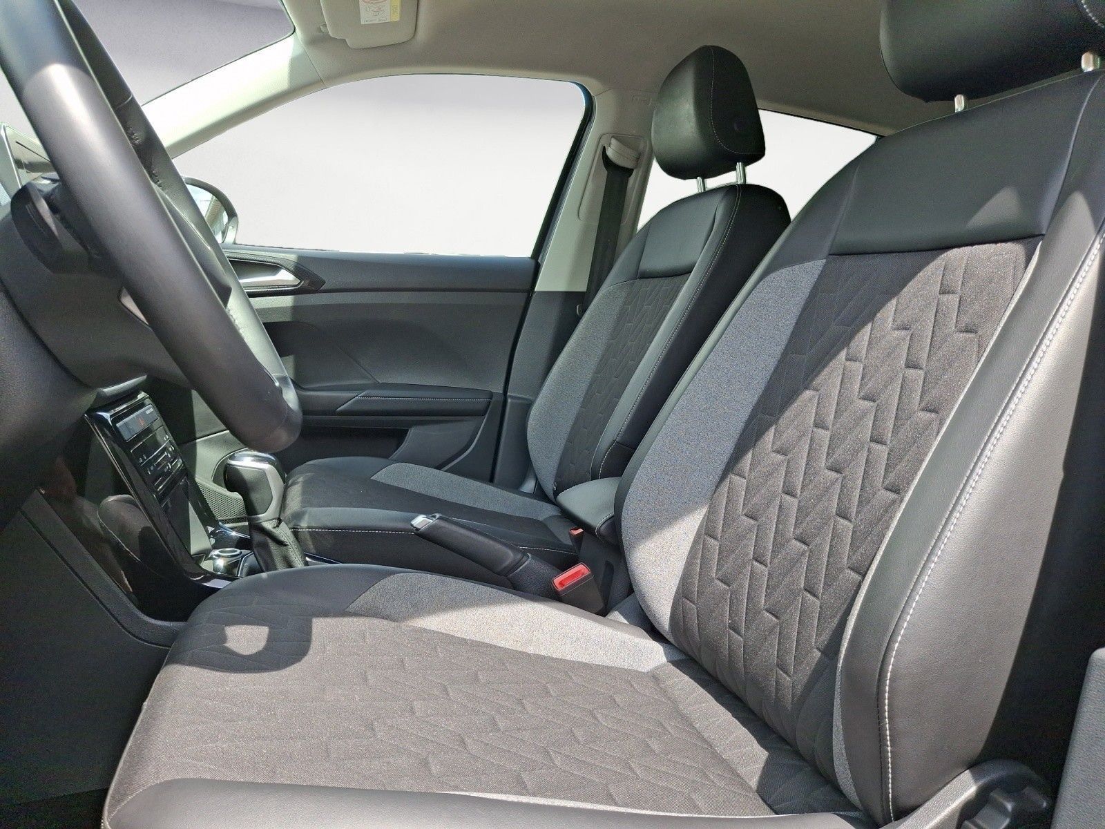 Volkswagen T-Cross - Bild 8