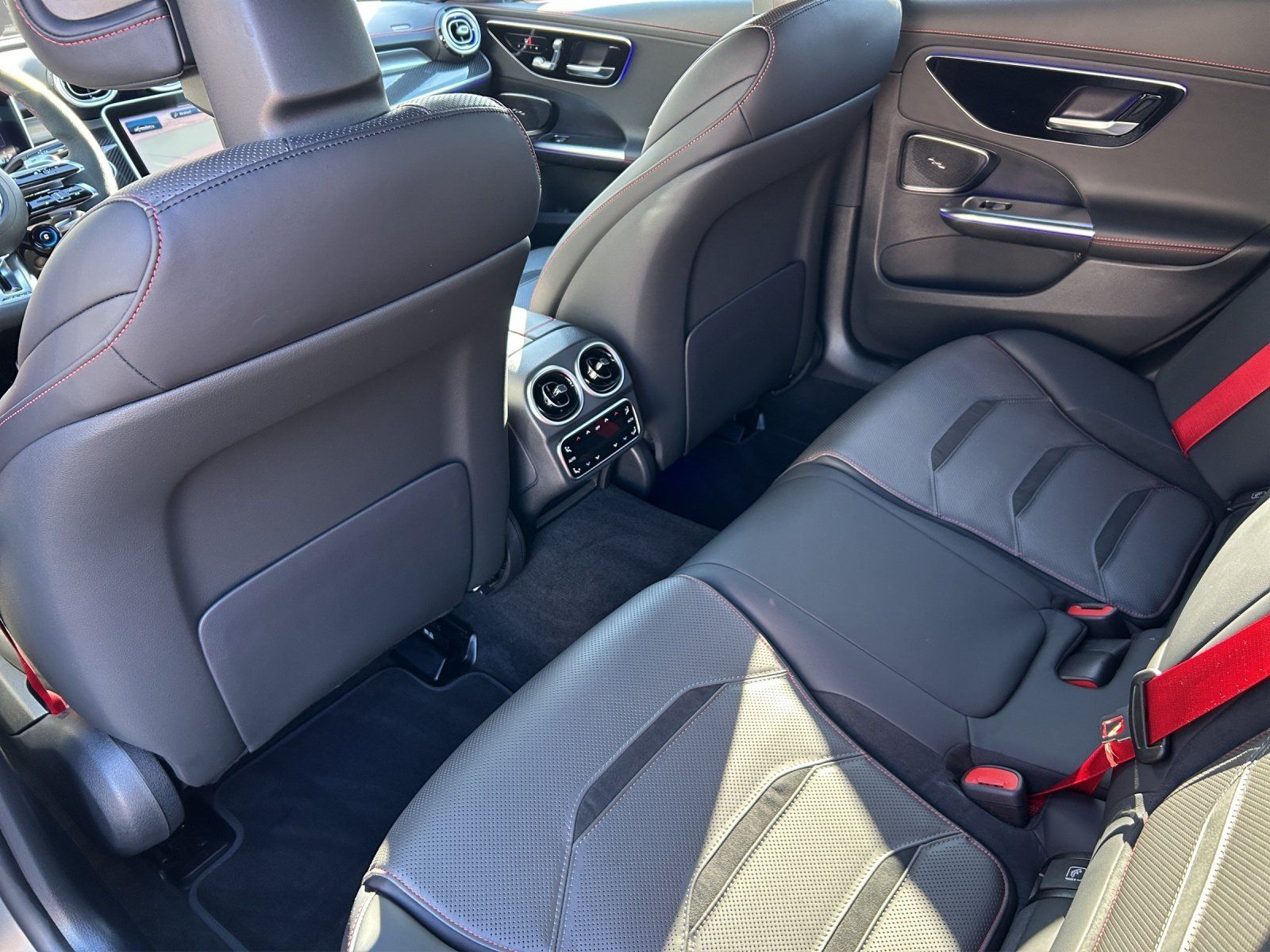 Fahrzeugabbildung Mercedes-Benz C 43 AMG Optik DISTRO Standhzg MAGNO Memo Carbon