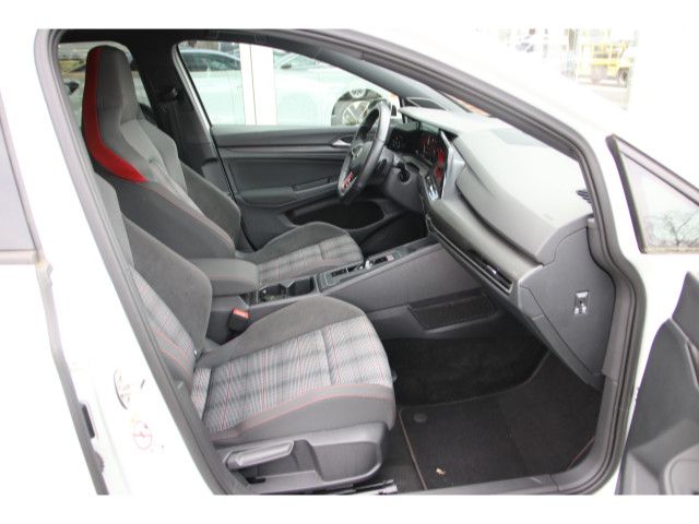 Golf VIII GTI 2. TSI DSG NAVI DCC Blind-Spot