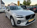 Volvo XC60 B4 Momentum Pro 2WD LED Kamera DAB Harman K - Volvo: 2.4