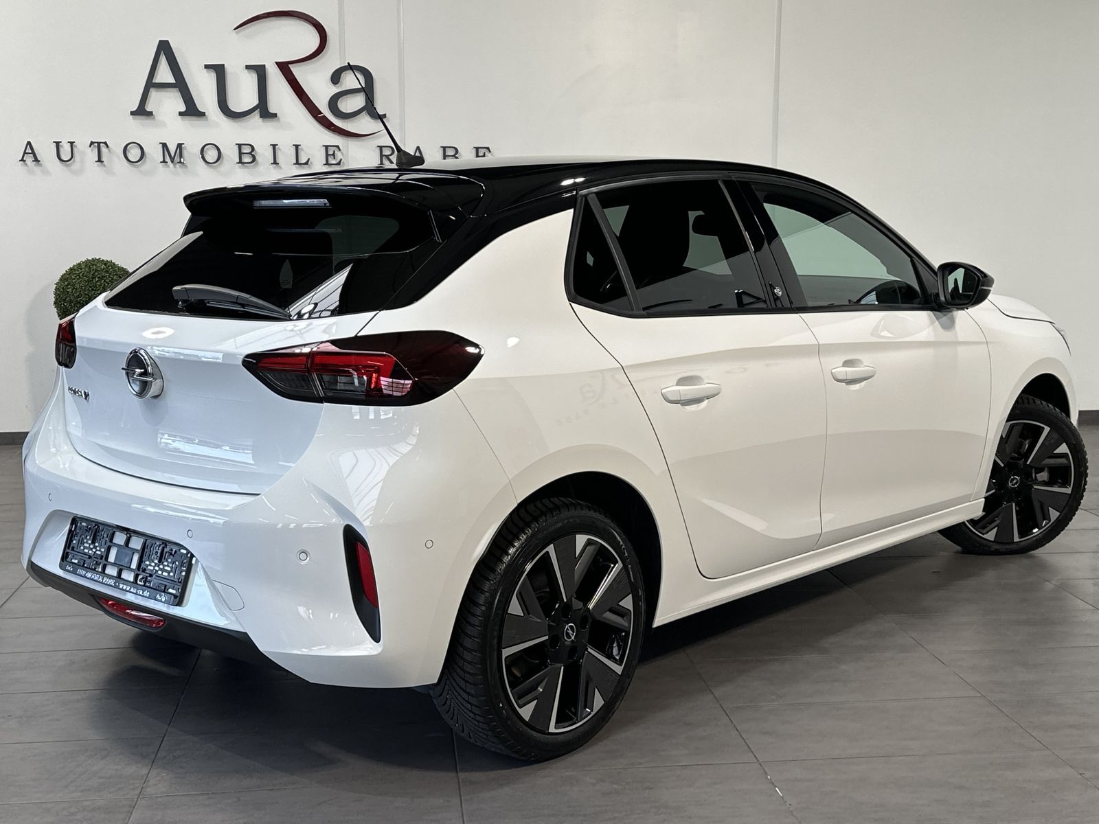 Fahrzeugabbildung Opel Corsa e GS-Line 5-Türer NAV+LED+SHZ+17ZO+CARPLAY