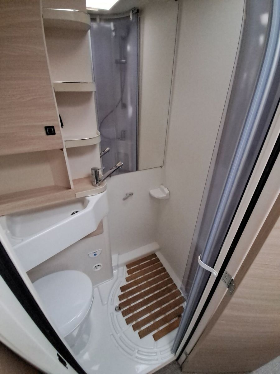 Fahrzeugabbildung Eura Mobil Activa One AO 690 HB Mark/Navi/SAT/TV/Solar/Fahr