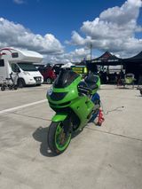 Kawasaki ZX6R 600G Rennmaschine - Offers matching your search criteria