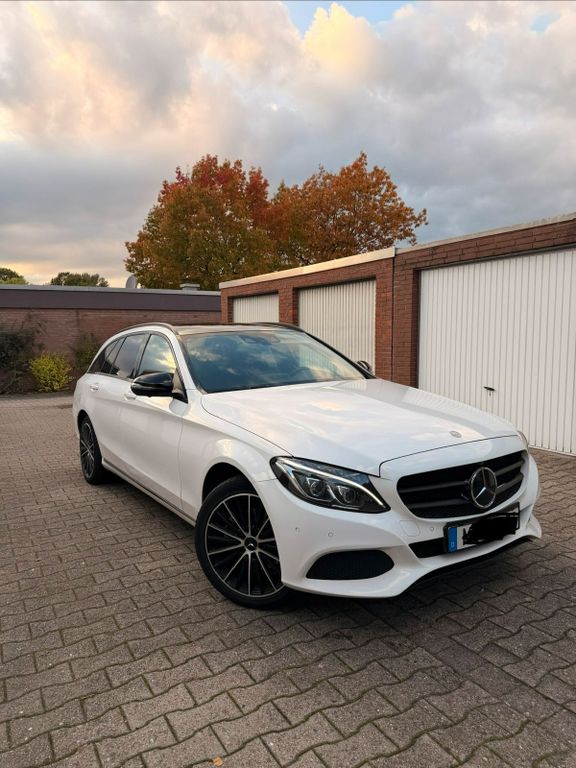 Image of Mercedes-Benz C 220
