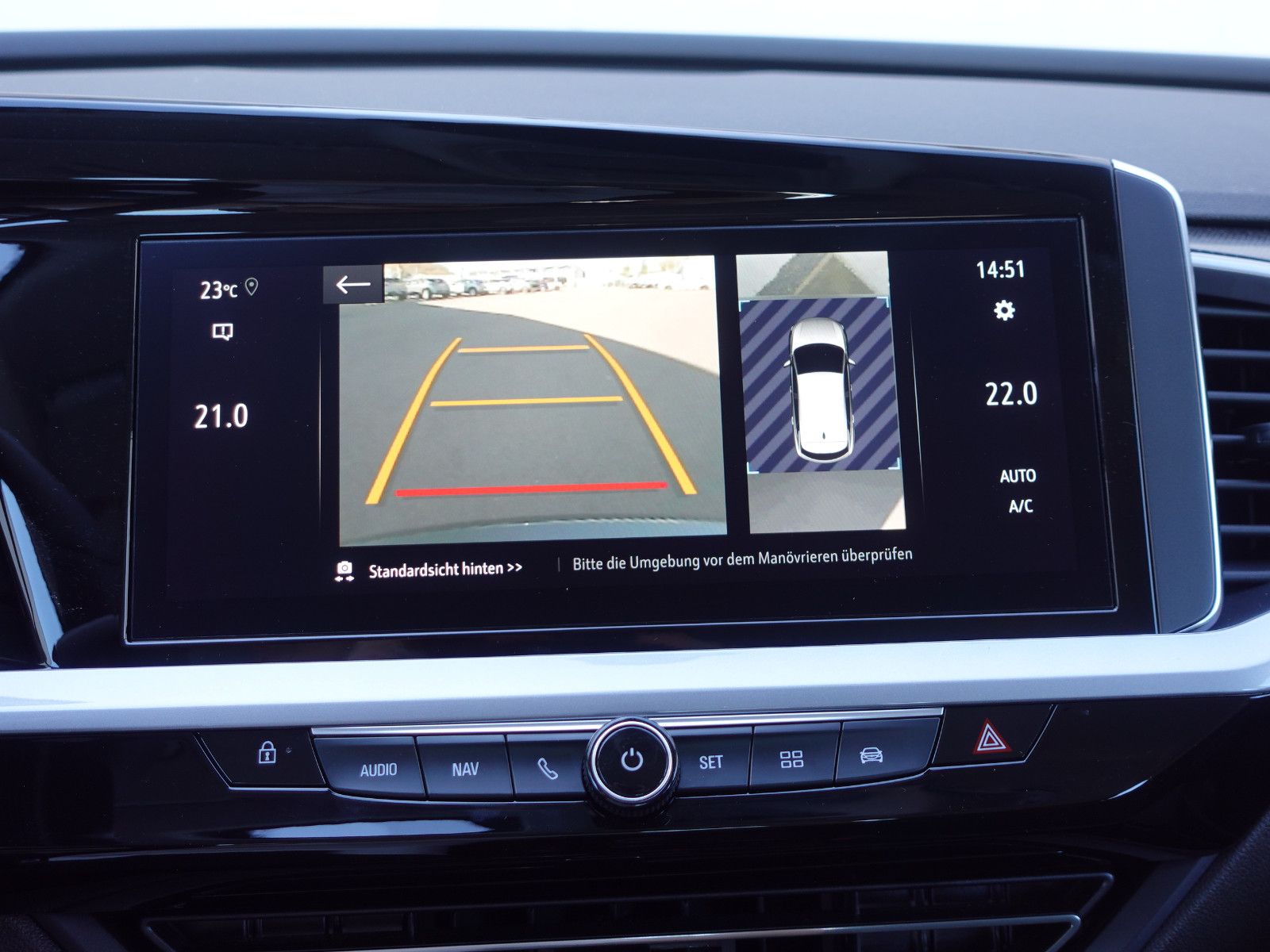 Fahrzeugabbildung Opel Grandland GS 1.2T,Navi,Kamera,AHK,Sitzhzg,Allw.