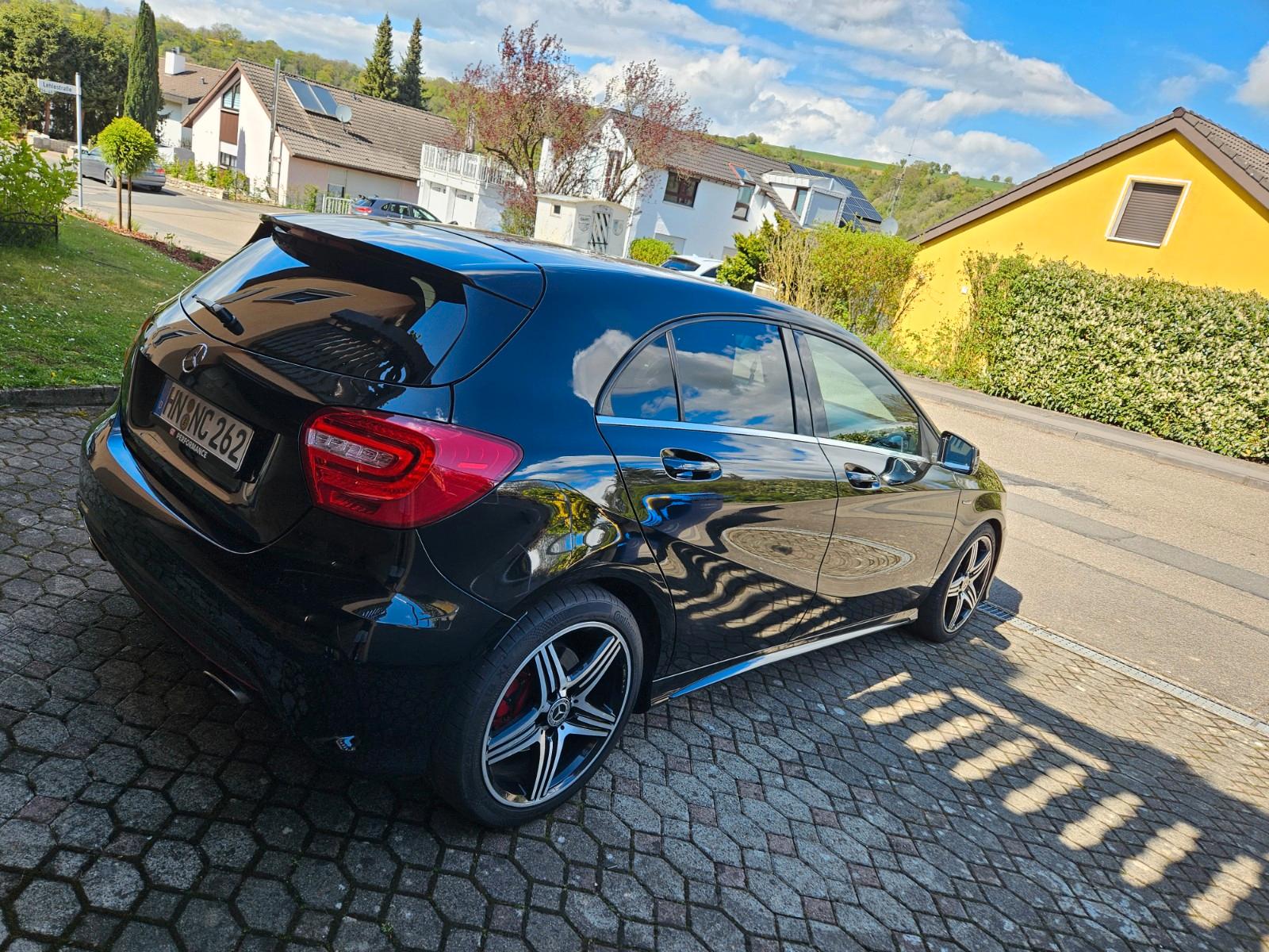 Mercedes-Benz A 250 Sport 4MATIC DCT Sport