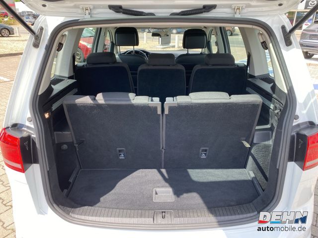 Volkswagen Touran 1.5 TSI Comfortline 7 Sitzer LEDNaviAHK