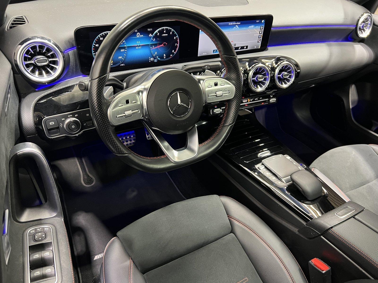 Mercedes-Benz A 250 AMG Line Night+Pano+LED+Kamera+Sound+19"