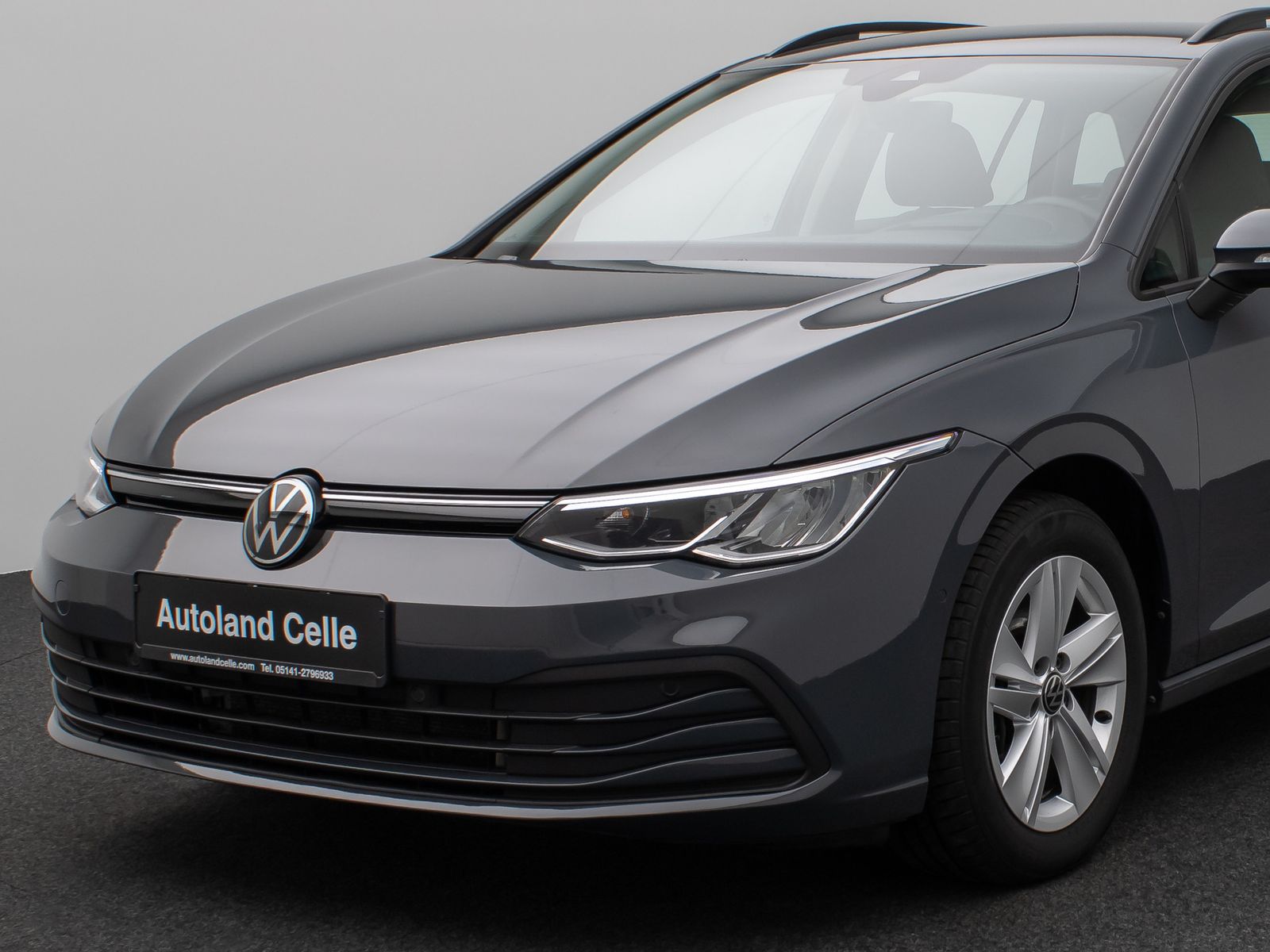 Fahrzeugabbildung Volkswagen Golf VIII Life 2.0 TDI SCR DSG HUD Kamera Lnkrhz
