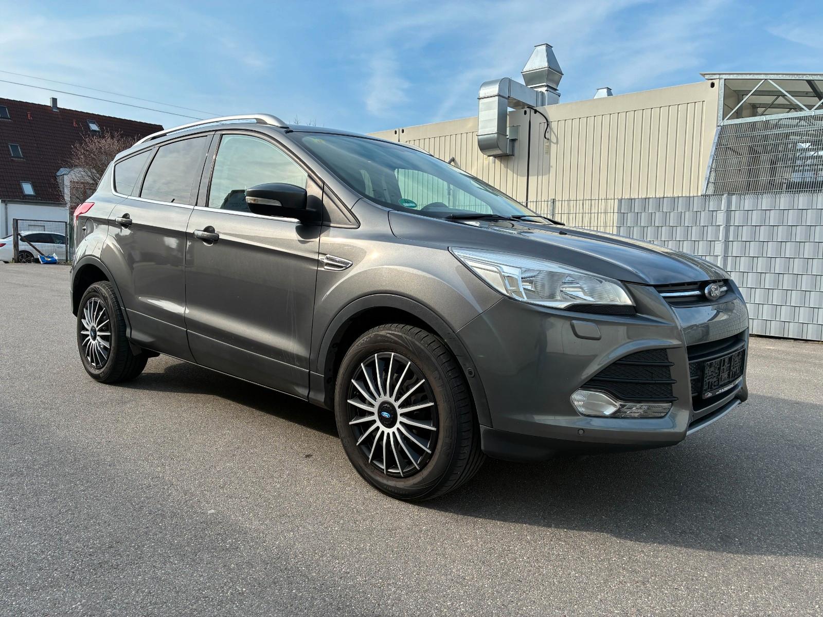 Ford Kuga Trend*2.Hand*Panorama*2xPDC*Standheizung*