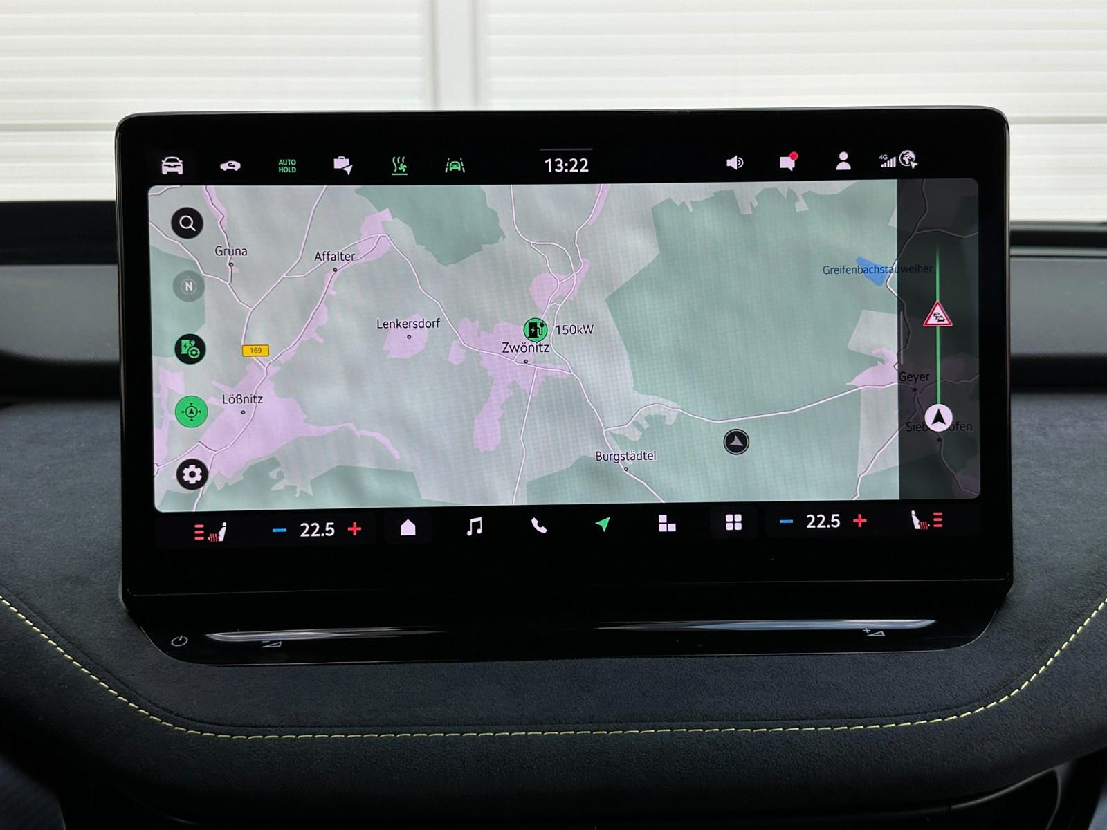 Skoda RS 340PS 4x4 NAVI Wär.Pumpe DCC eHK LM21"AHK