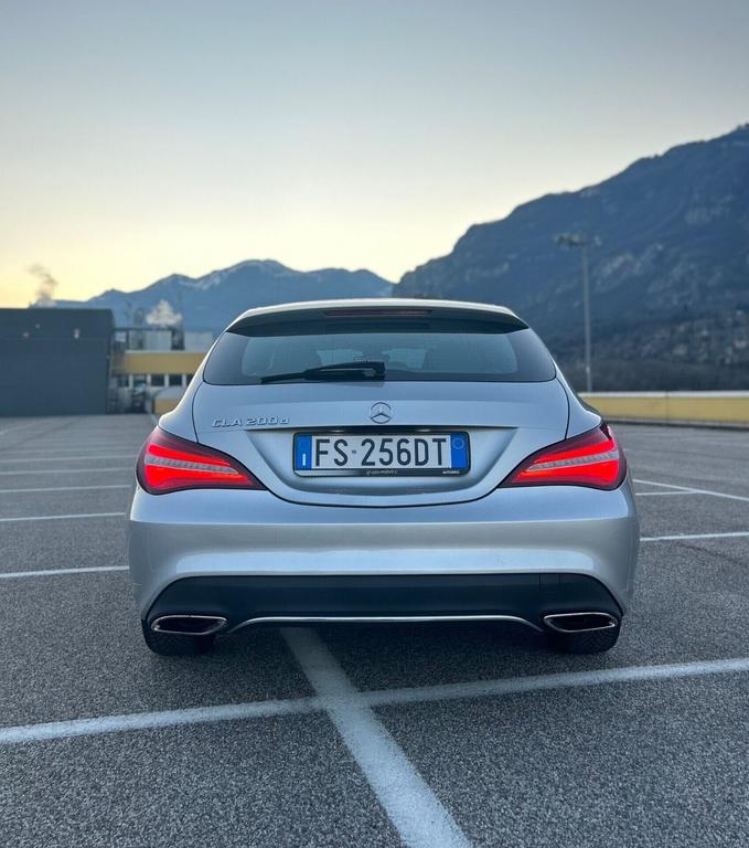 Mercedes-Benz CLA 200