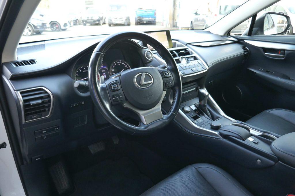 Lexus NX 200