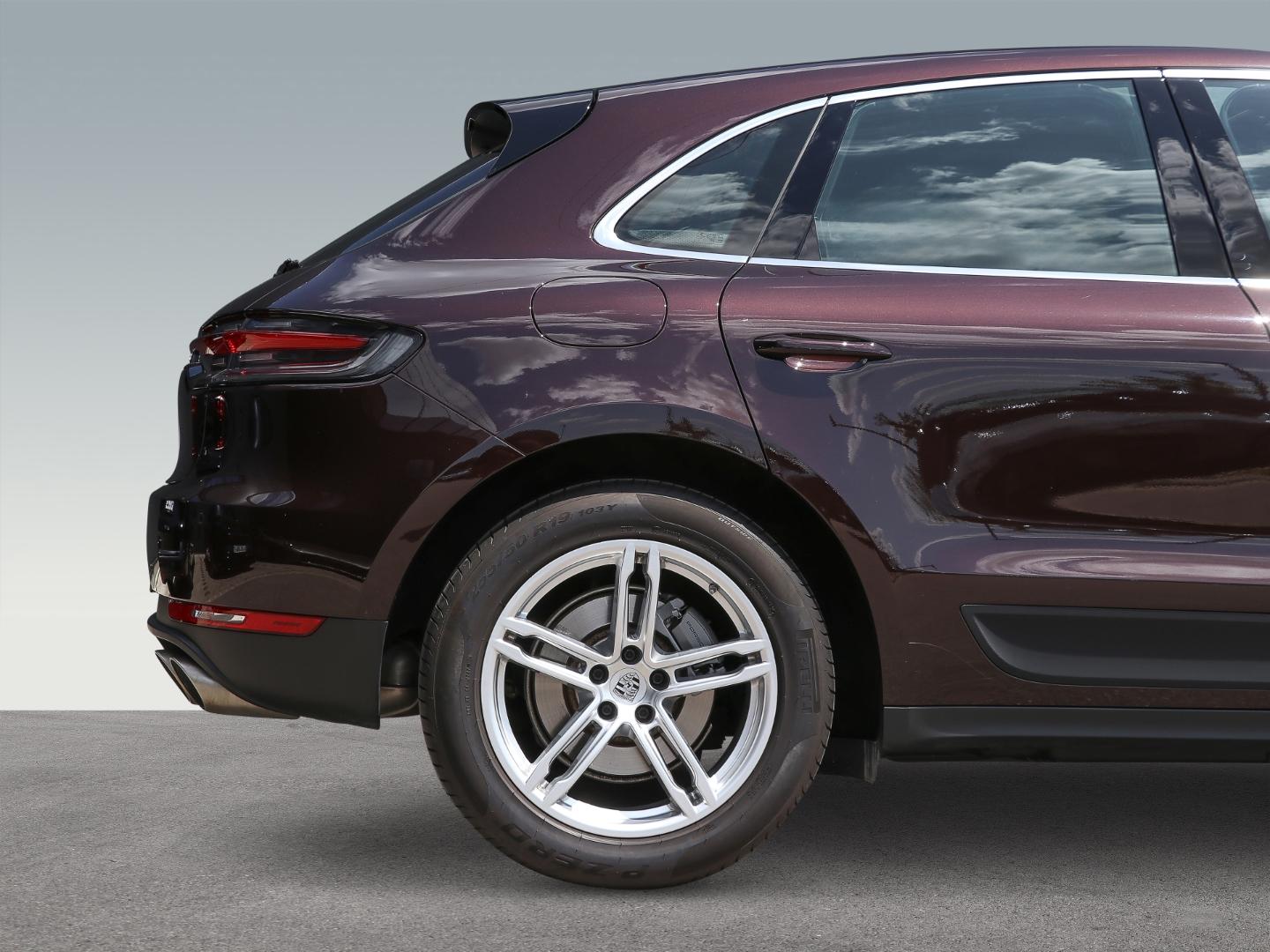 Porsche Macan S Luftfederung PASM Rückfahrkamera