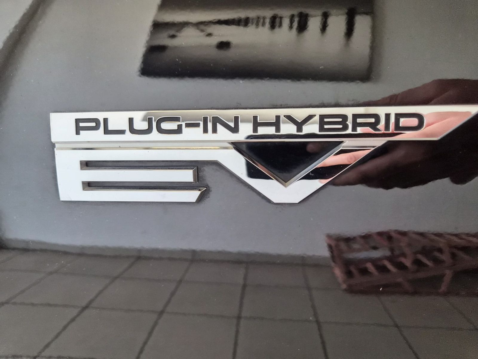 Fahrzeugabbildung Mitsubishi Eclipse Cross Plus Select Hybrid 4WD
